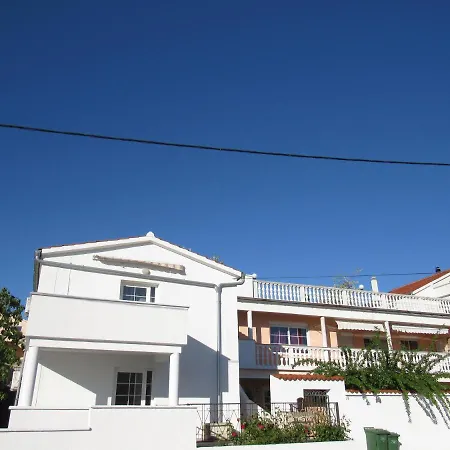 Apartament Novo *
